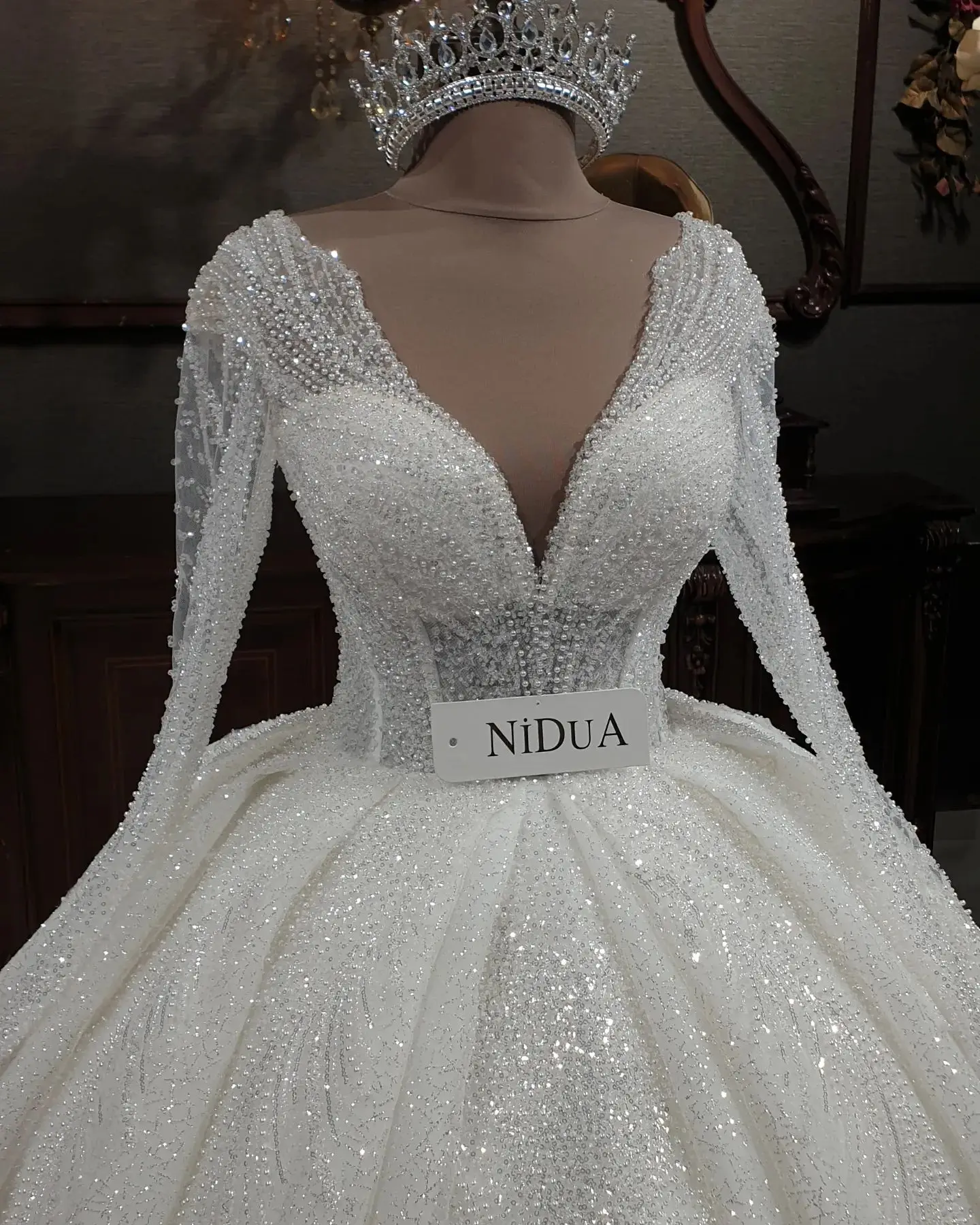 Exquisitos Vestidos De Novia con cuentas para mujer, perlas De lentejuelas De lujo, cuello en V, Vestidos De Novia De cristal, ocasión Formal