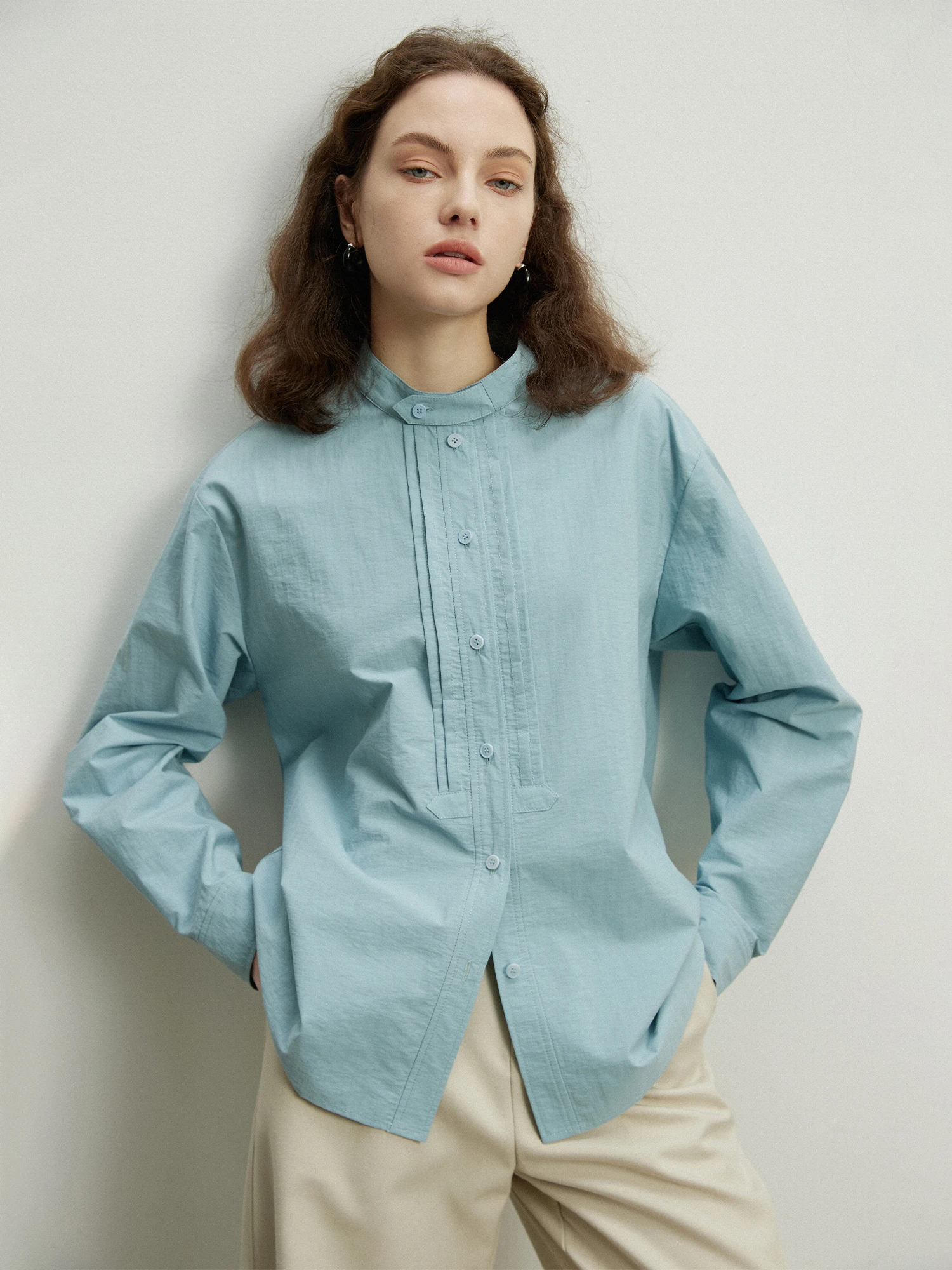 

Reatic Spring 2025 Women's irt Stand Collar Long Sve Loose Fit French Sle Pure Color Cotton Blend Faionable Design