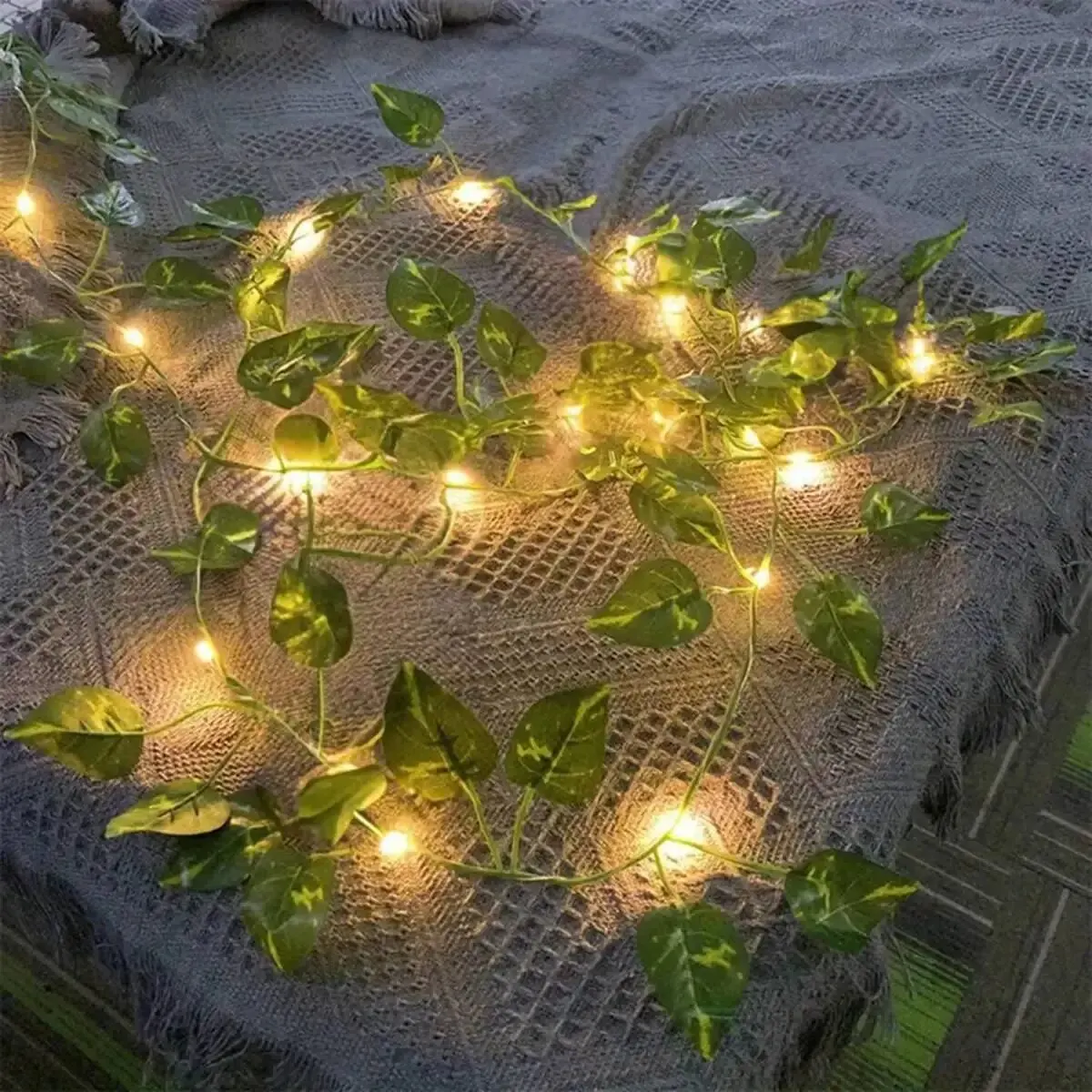 1pc 2M20 LED Green Leaf Lamp String Yard Light Battery Operated Perfect For New Year Outdoor Party Wedding Bedroom Decorations