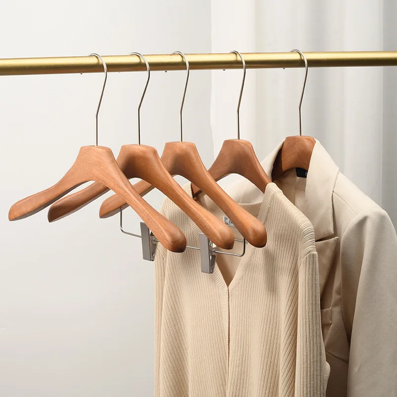 Korean Style High Grade Walnut Hangers 10 Pcs Non Slip No Deformation Wide Heavy Duty Clothes Hangers for Womens Clothing Store