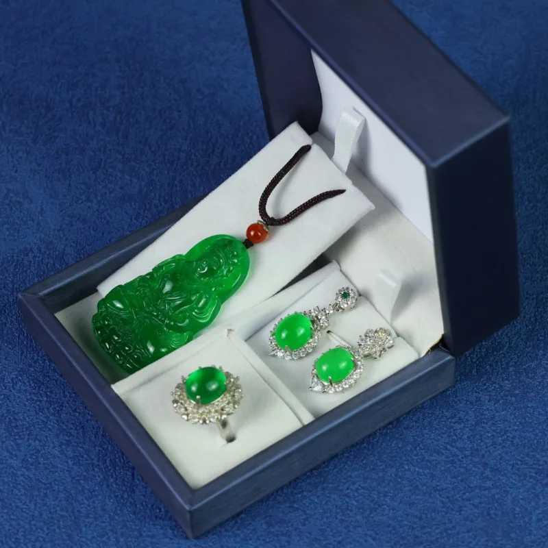 New Natural High-ice Green Guanyin Three-piece Set, Classic