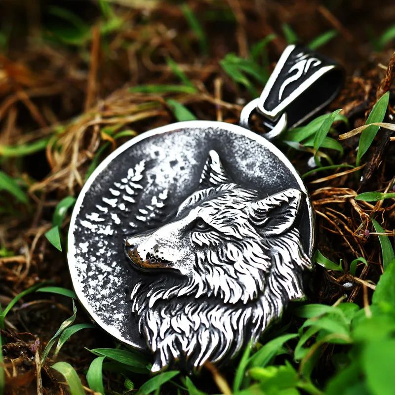 Beier 2022 Jungle Series New Round 3D Elk Eagle Head Pendant Wolf Lion Pendant Stainless Steel Hip-hop Punk Bird Animal Jewelry