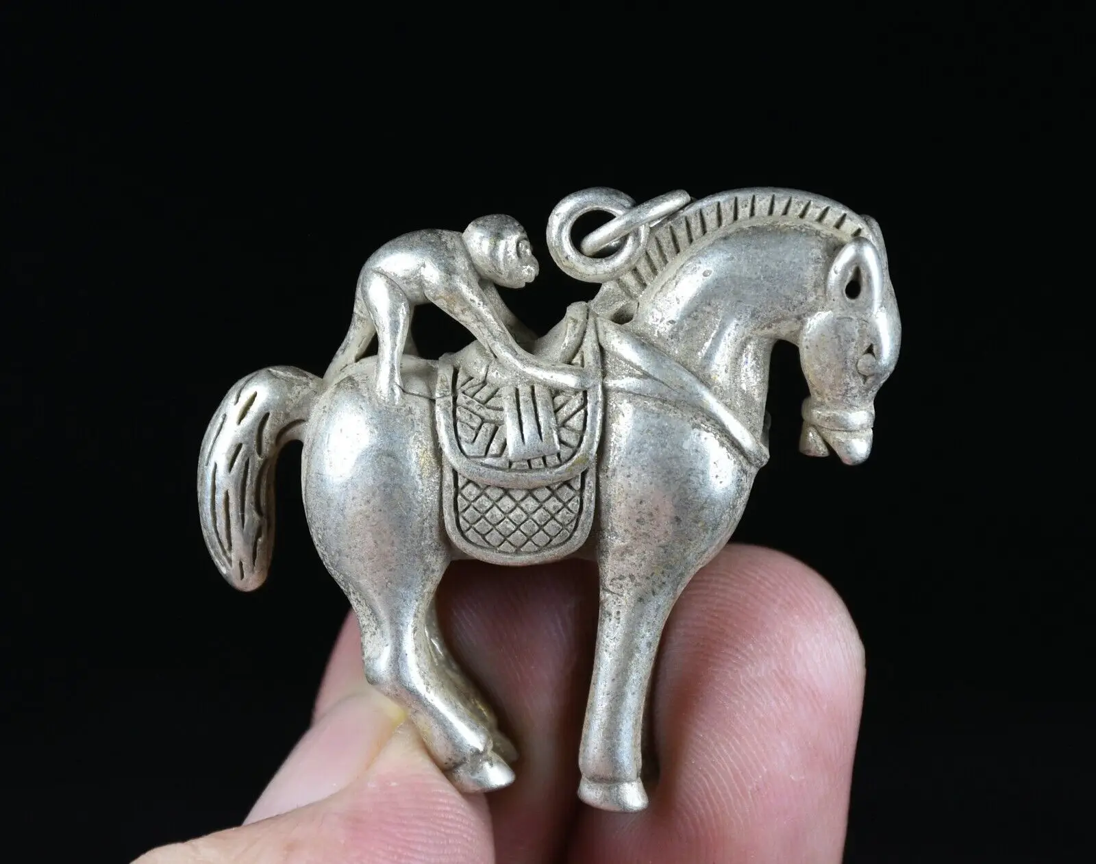 

4.5CM Rare Old Chinese Miao Silver Feng Shui Horse Monkey Lucky Necklace Pendant