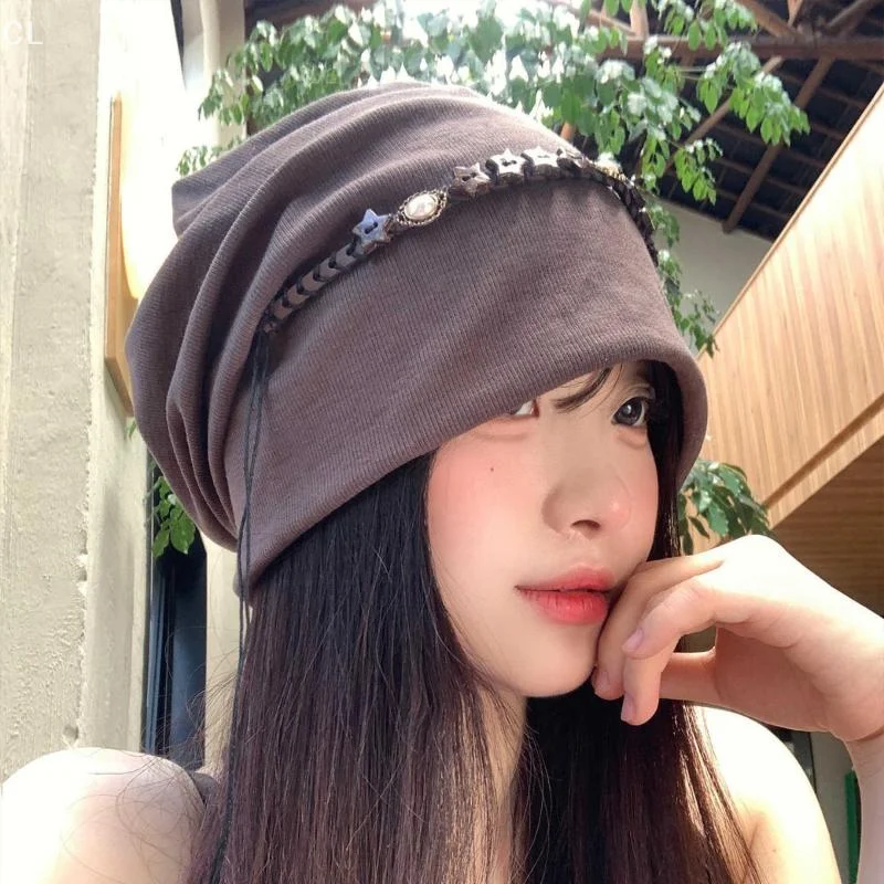 

Vintage Y2K Chain-Adorned Streetwear Beanie with Bohemian Star Fringe, Perfect for Autumn & Winter Ethnic Style