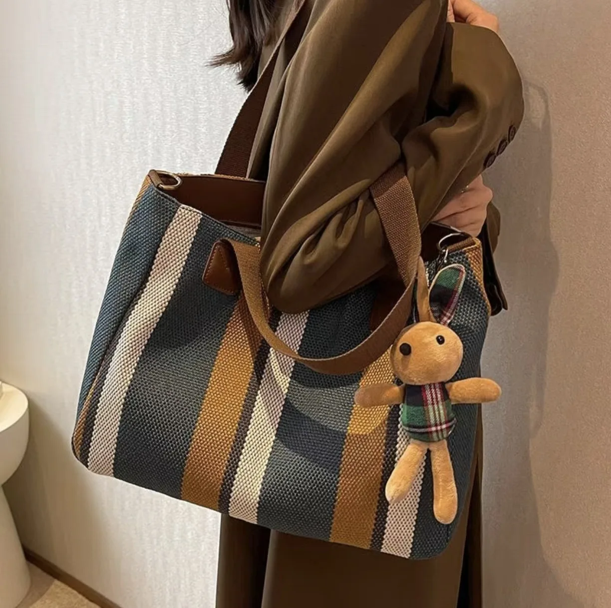 

Vintage Striped Canvas Tote Bag with Rabbit Pendant, Casual Shoulder Bag for Women