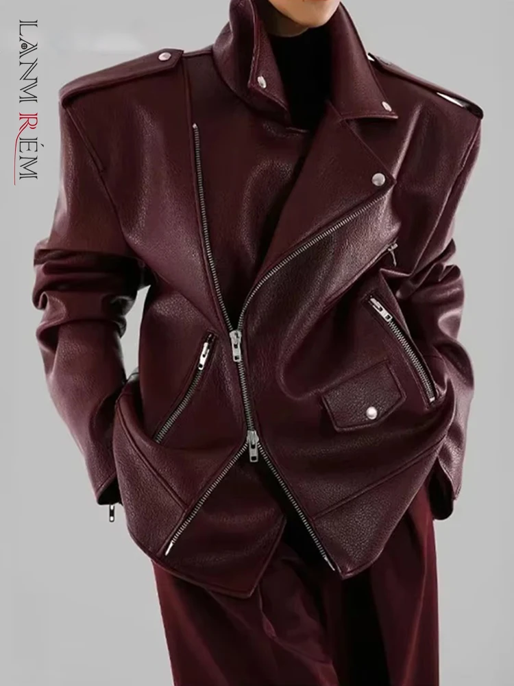 

[LANMREM] Solid Splicing Pocket Fashion Jacket Women's Flip Collar Long Sleeve Designer Leather Coats Streetwear 2025 Spring New