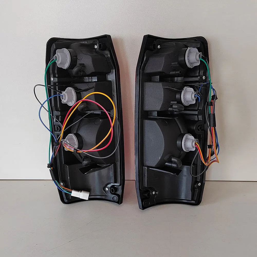 

A Pair Car Rear Tail Light Brake Lamp for Toyota Land Cruiser Prado FJ75 Fj70 1993