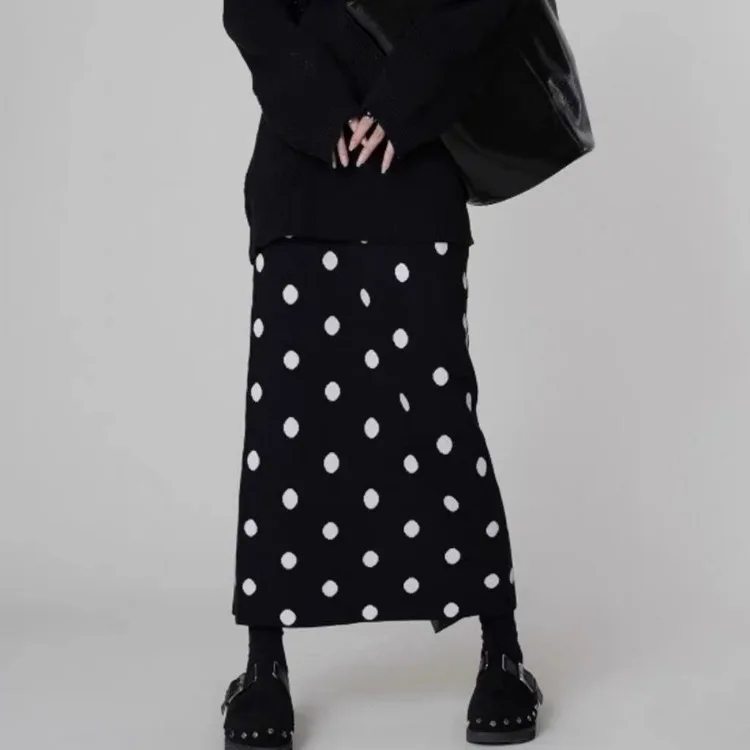 

Новая женская вязаная юбка миди с волнистым узором, черная, с завышенной талией, облегающая, в стиле Y2K, коллекция ранняя весна 2026