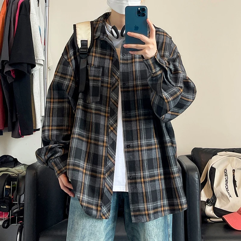 

Autumn Long Sleeved Shirt Men Retro Plaid Shirt Men Streetwear Korean Loose Casual Shirt Mens Vintage Shirts Large Size 5XL