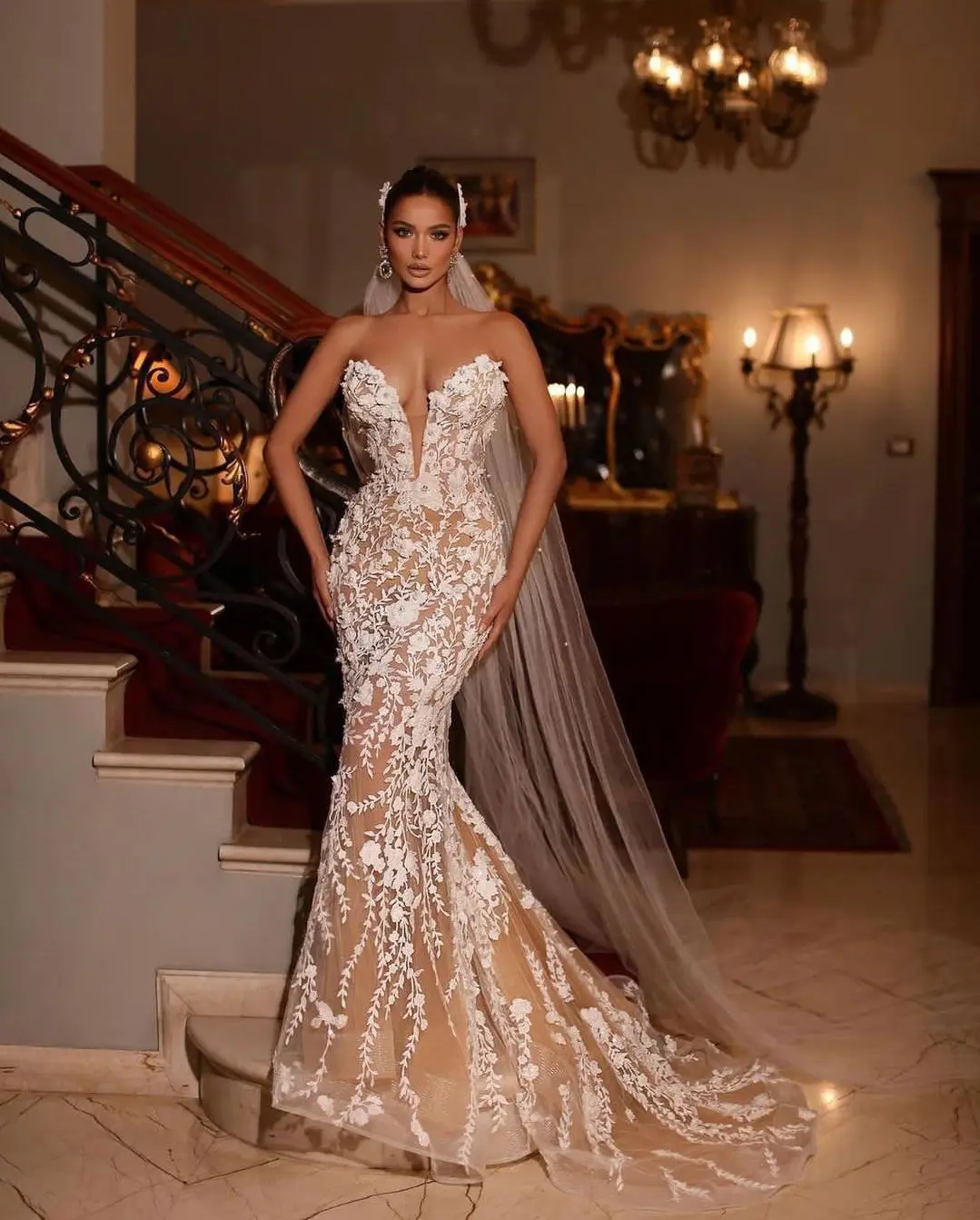 

Элегантные свадебные платья русалки без рукавов с V-образным вырезом без бретелек и аппликациями Вечерние платья 3D Кружева цвета шампанского Iner Свадебные платья размера плюс