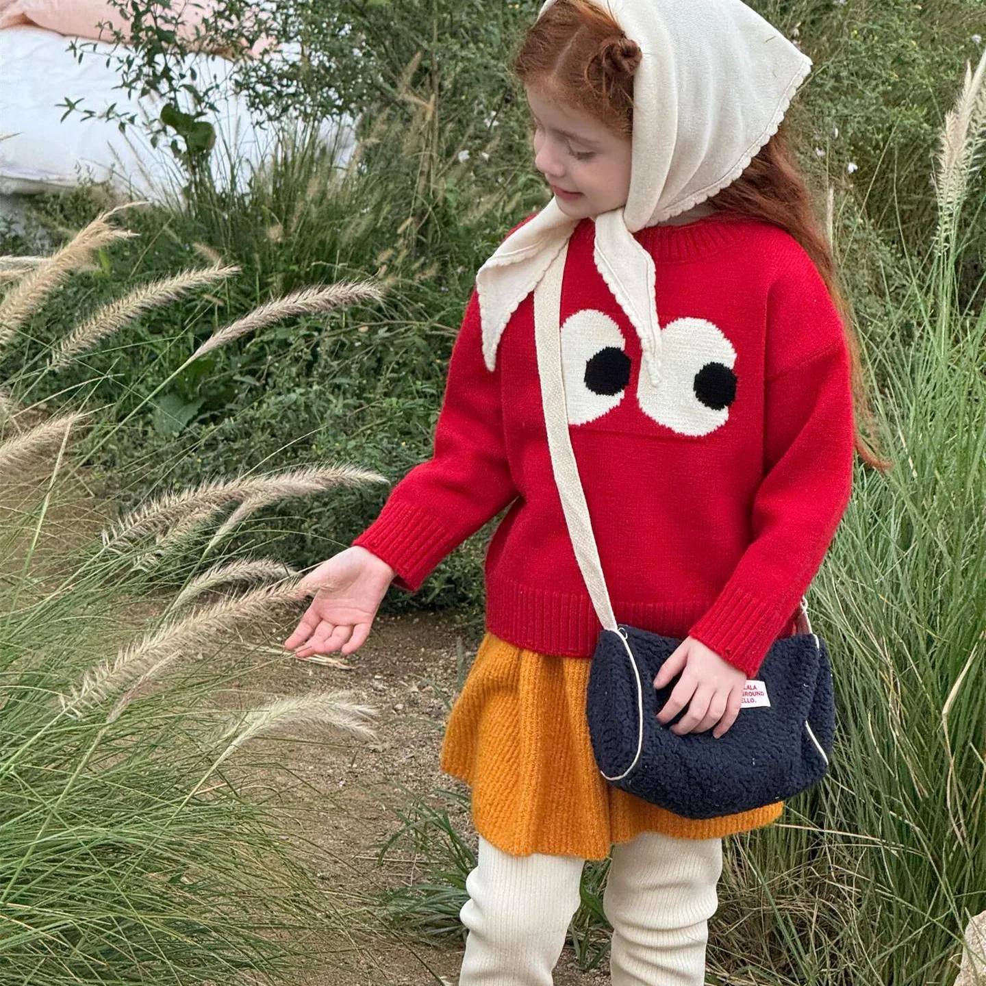 

Korean Children Clothing 2025 Autumn Winter New Girls Sweater Cute Round Neck Pullover Knitted Sweater