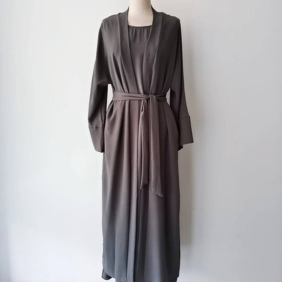 Conjuntos musulmanes Abaya con frente abierto + vestido interior sin mangas con cinturón dos piezas caftanes de oración de Ramadán ropa islámica Jilbabs musulmanes