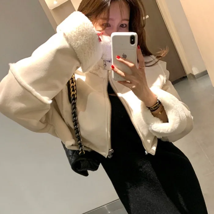 

Lamb Fur Spliced ort Jaet Women's Retro Leather And Fur Inteated Loose Autumn Winter Thi High Collar Motorcycle Sle...