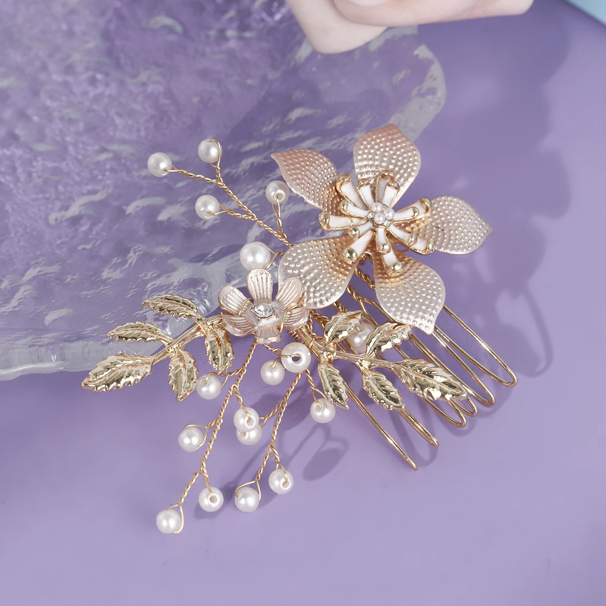 أمشاط شعر الزفاف الذهبية، مشبك شعر الزفاف الأنيق على شكل زهور، قطع شعر لؤلؤ كلاسيكية للعرائس كهدية لحفلات الزفاف