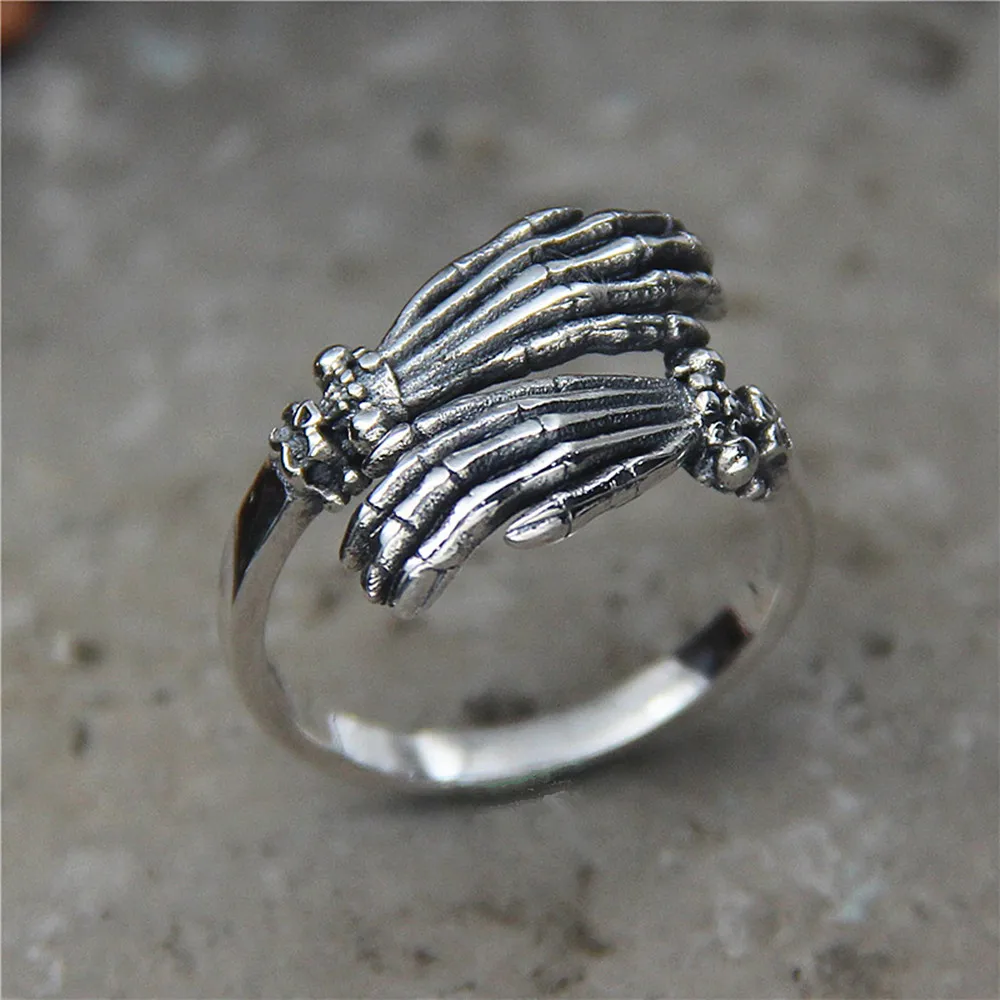 Steam Punk Cool Skull Hands Rings Men Hug from Soul Skeleton Jewelry Thai Silver 925 Silver Finger Ring Rock Roll Dress Bijoux