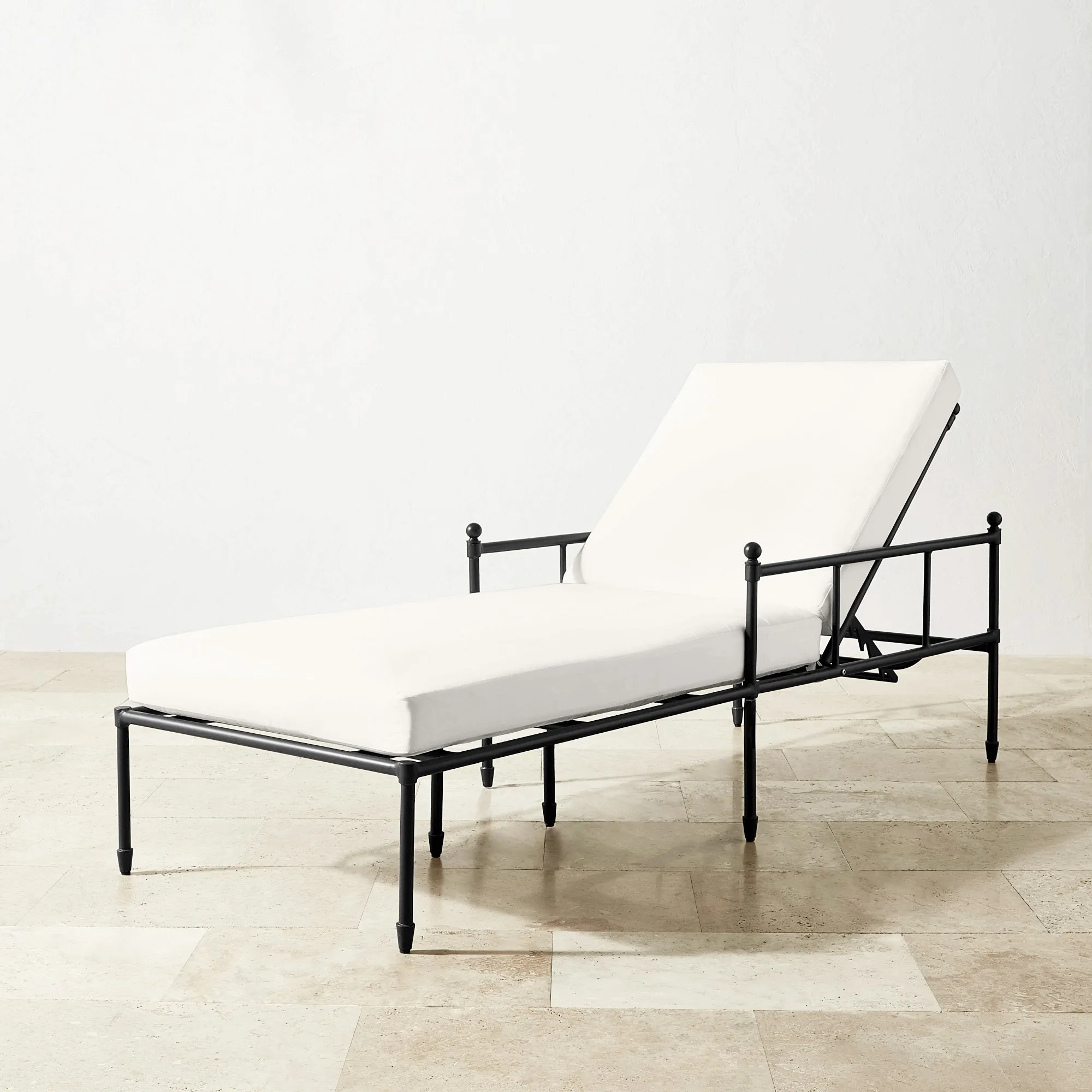 

Durable Leg Design Swimming Pool Party High End Sun Lounger Furniture Aluminium Outdoor Daybed