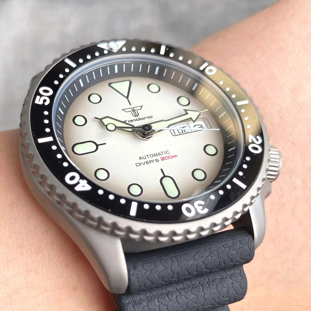 Tandorio 41mm Diver Titanium Case Watch Men Sapphire Glass NH36 Date Week Automatic 20ATM Waterproof Rubber Strap Green Luminous