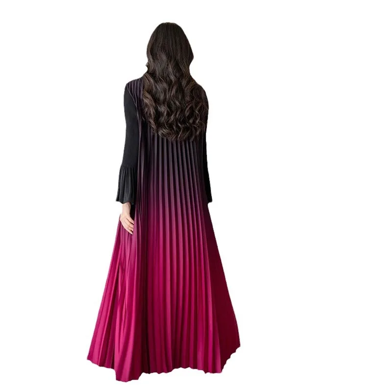 Miyake Style Gradient Color Long Outer Shawl 2024 Spring and Autumn New Long-sleeved Hand-pleated Large Robe for Slimming Women