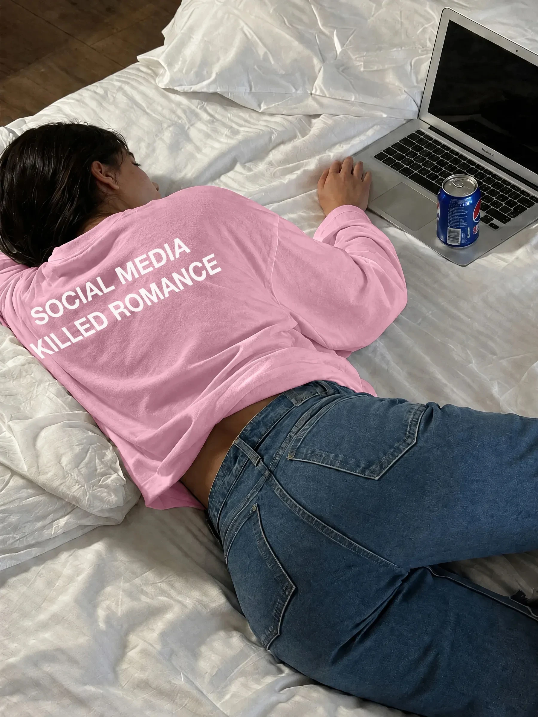 New women's high-quality long sleeved top with fashionable printed loose fit, a must-have for all seasons.