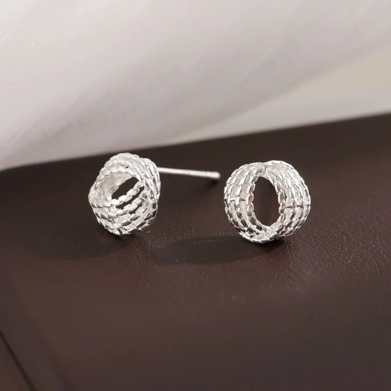 Uini Tail hot selling new 925 sterling silver fashionable and personalized wrapped circle geometric creative simple earrings