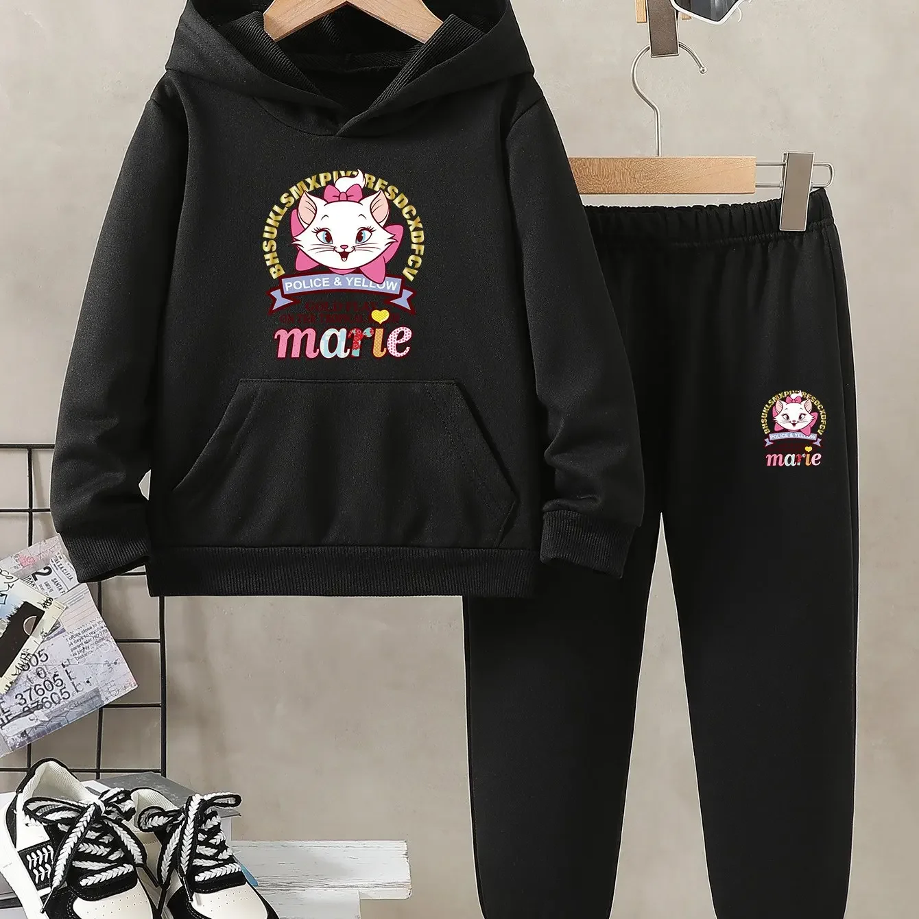 

Disney "Marie" Marie Cat Cartoon Print Fashionable Comfortable Casual Girls' Hooded Pocket Sweatshirt and Pants Set for Outdoor