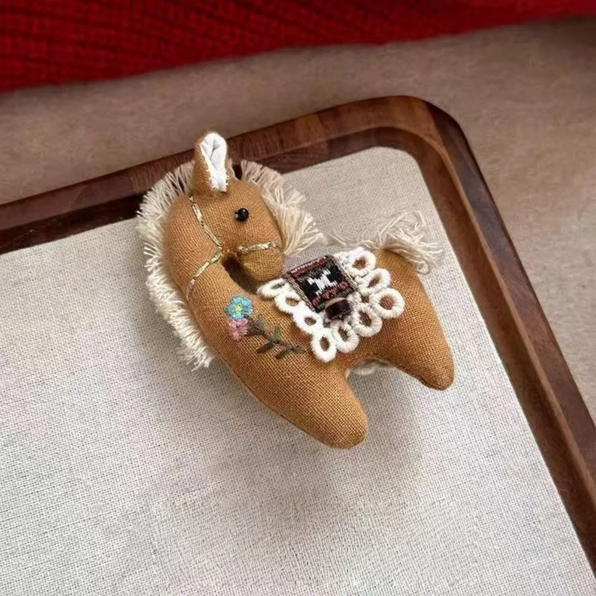 #24 Best Brooches & Lapel Pins to Buy In 2026