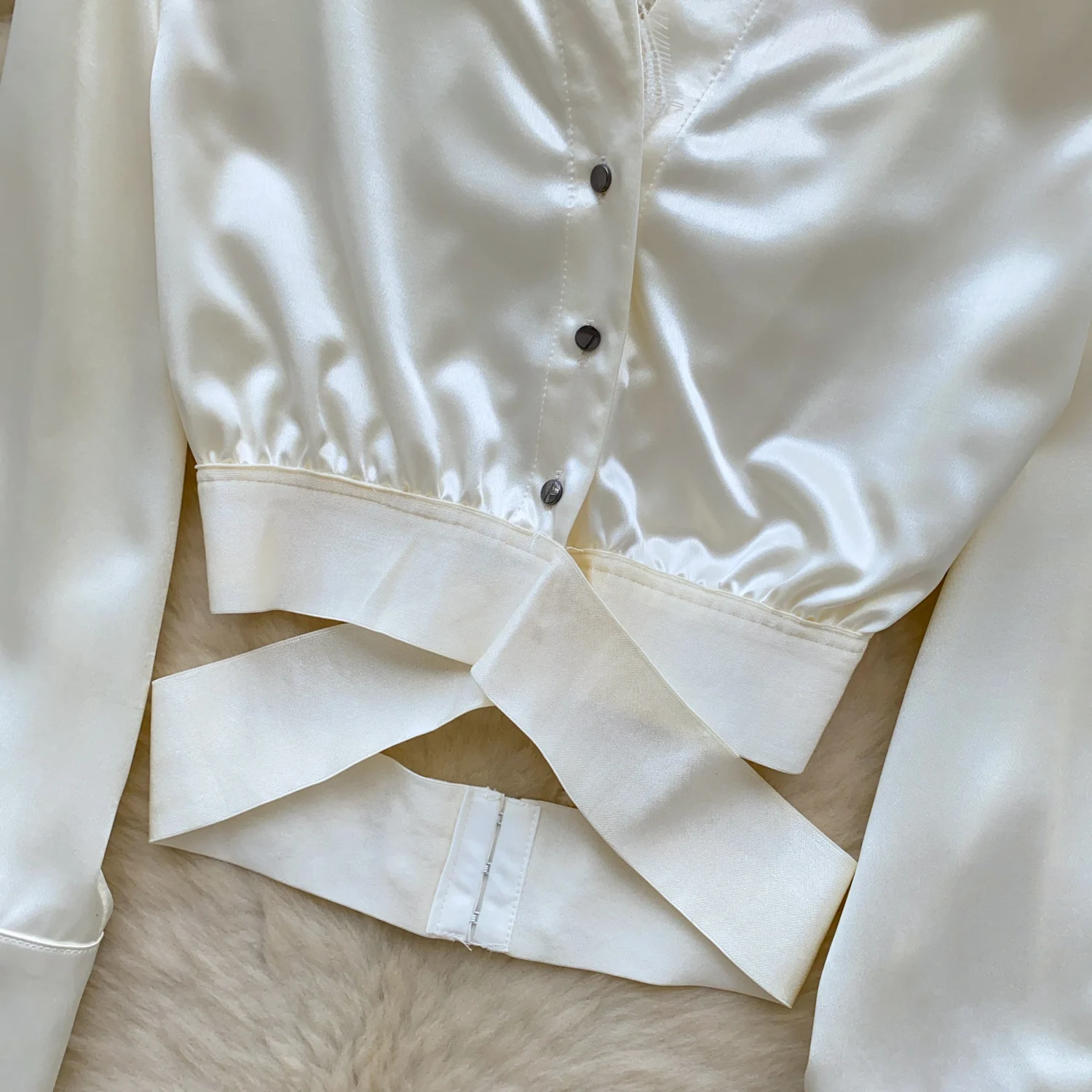 Elegante sexy oco para fora cruzado manga longa topo feminino moda coreana hotsweet high street roupas de outono