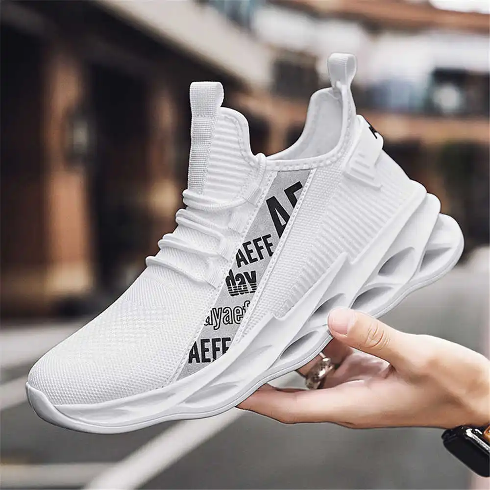 Flat-heeled Super Lightweight Shoes Sneakers For Man Experience Climbing Shoes Hiking Walking Shoes Sports Loafter