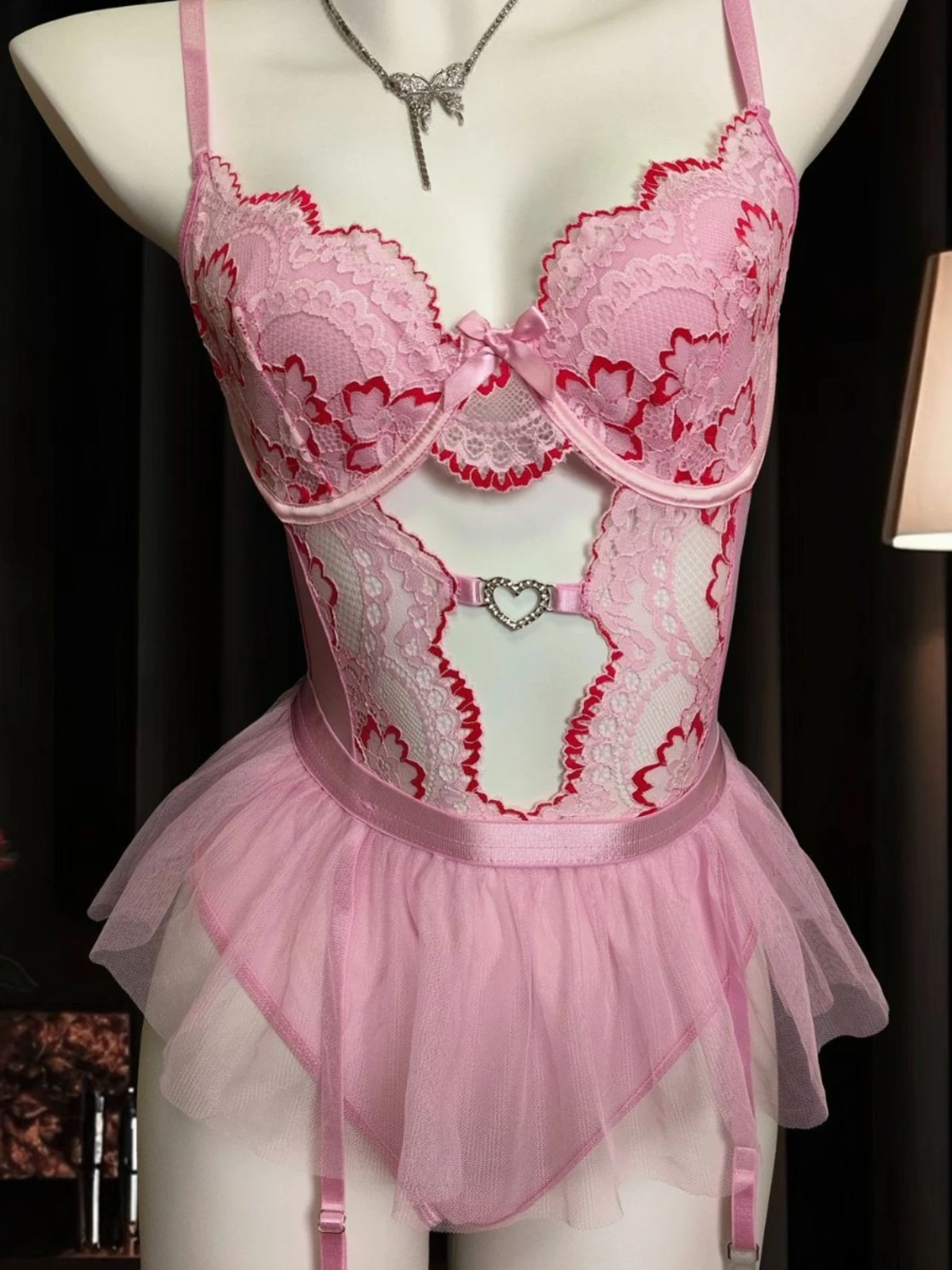 

Комплект эротического нижнего белья SsTss для женщин, сексуальные кружевные боди с цветочным принтом и прозрачная сетчатая юбка, тонкое нижнее белье, костюмы