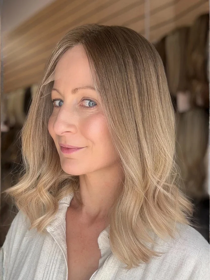 Warm Golden Blonde Short Wavy Bob Synthetic Wig with HD Lace Frontal 12 Inch High Heat Fiber Dark Roots for Women Realistic Hair