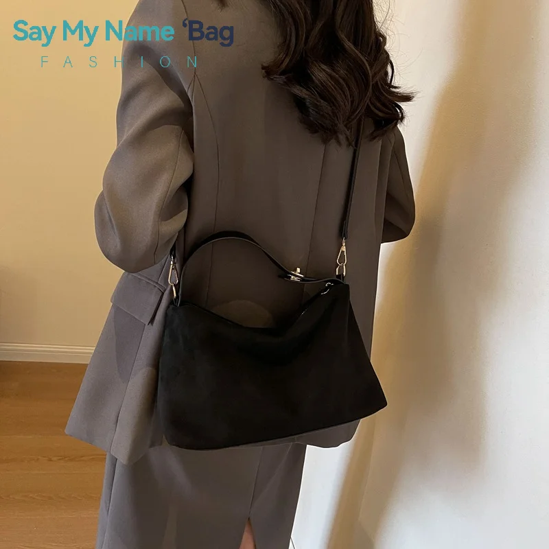 

2026 Women's High-end Retro Bag With New Texture Frosted Shoulder Bag And Large Capacity Commuting Tote Bag Shoulder Bag