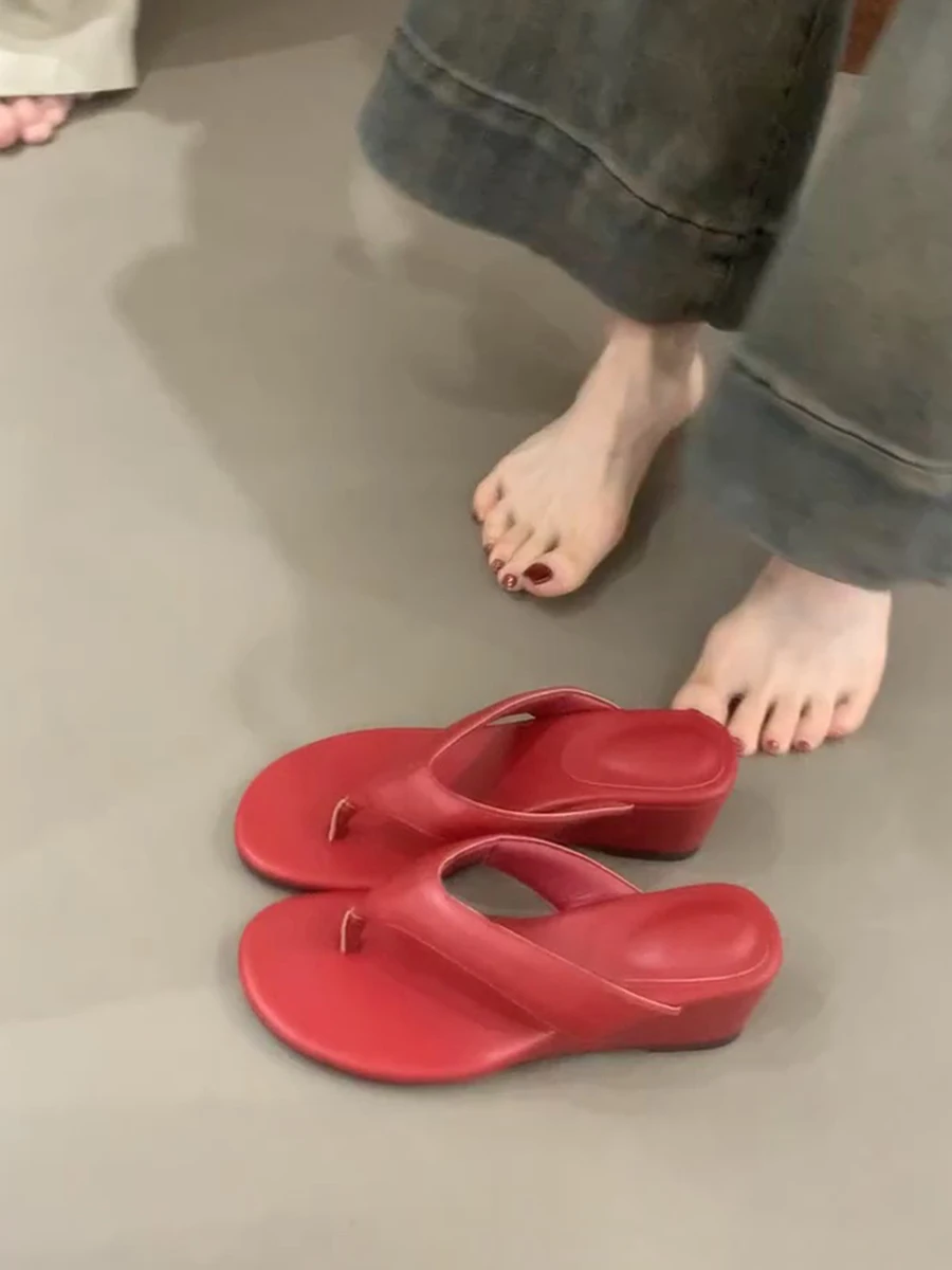 lamb-leather-thick-heel-roman-style-women's-thong-slippers-beach-casual-flip-flops-simple-design-summer-vacation-sandals