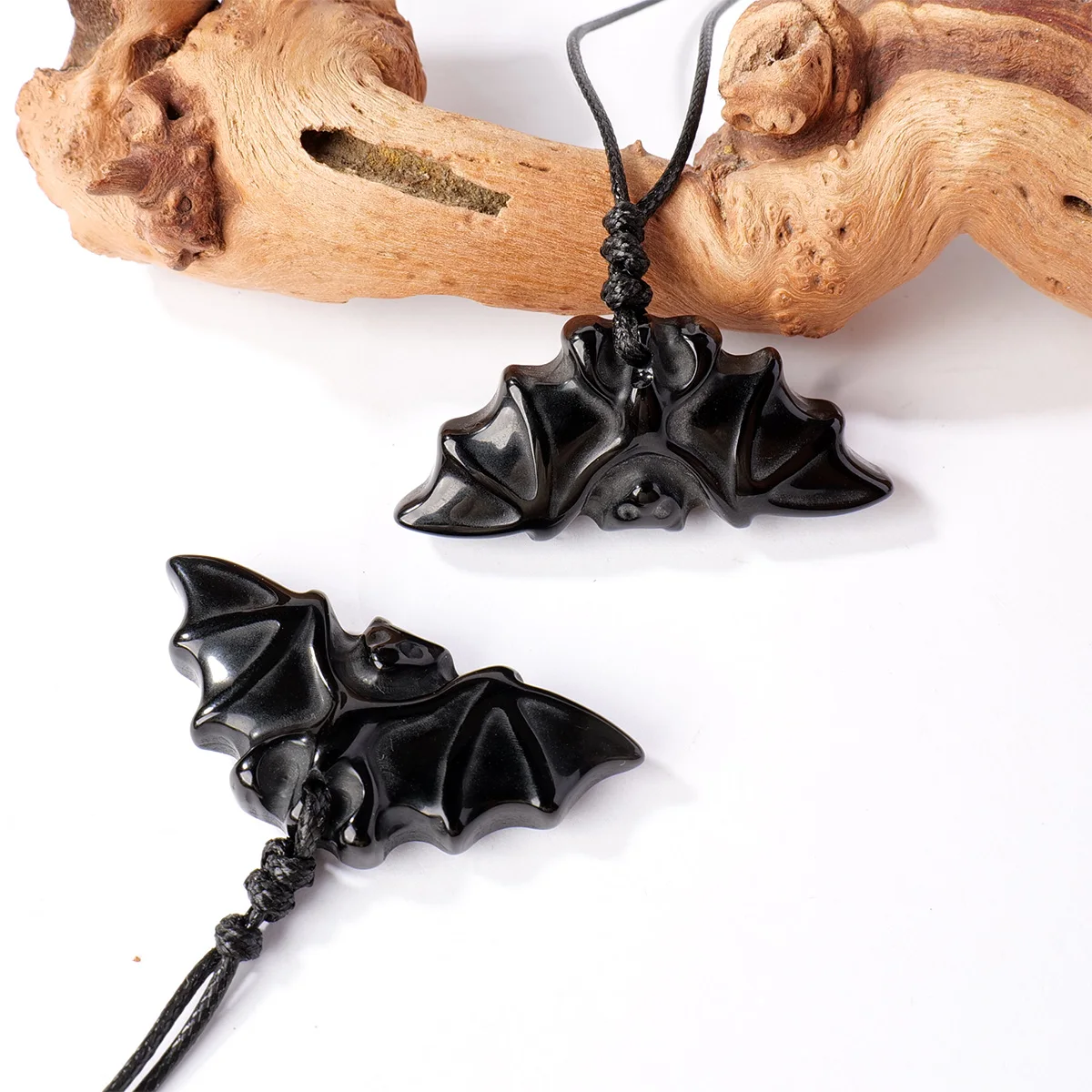 1pc Natural Crystal Obsidian Bat Carving Pendant Crystal Raw Stone Polished Craft Unisex Halloween Gift