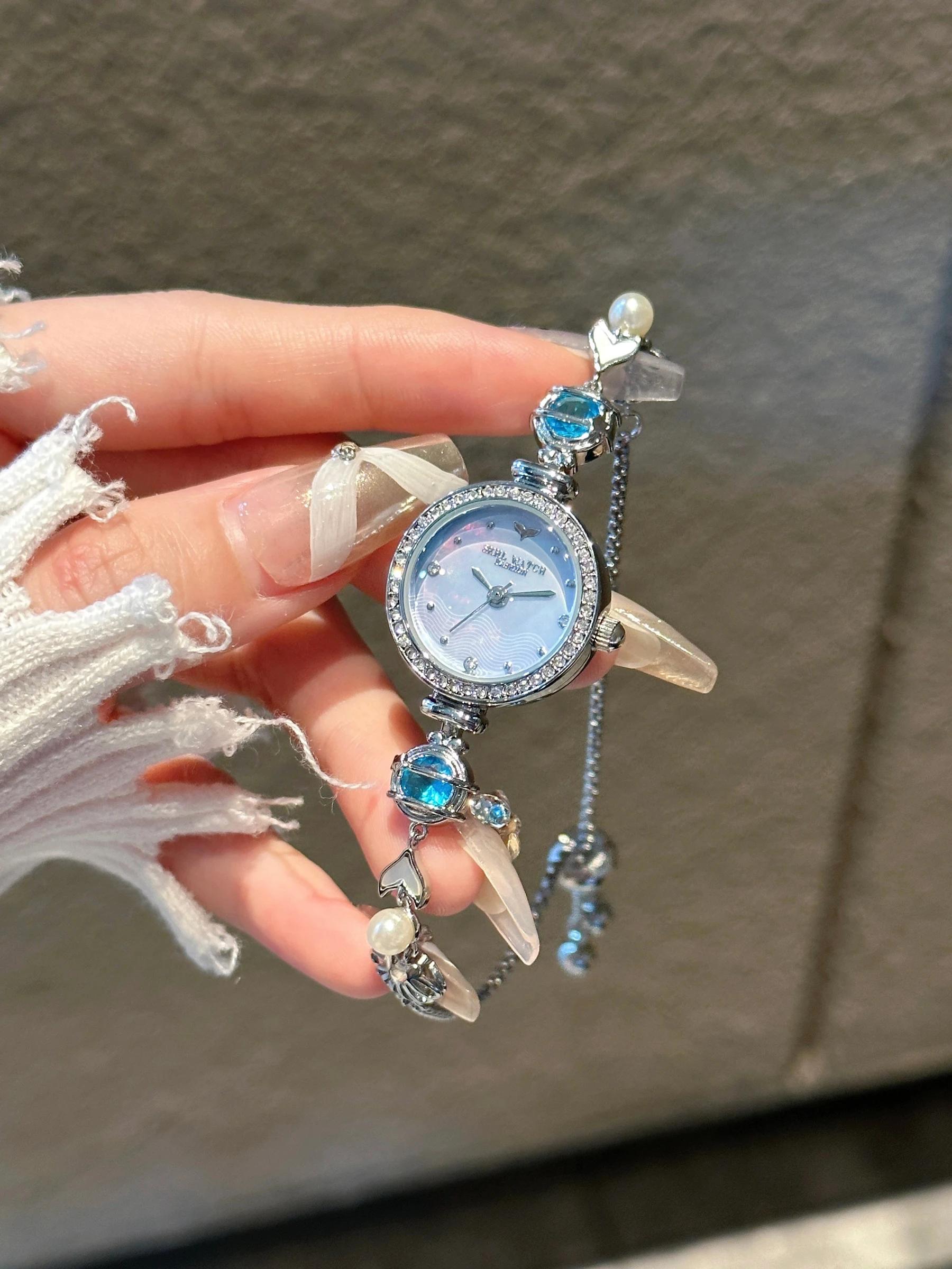 

Women's watch 2025 new light luxury ladies bracelet watch high-end gift for girlfriend gift women's accessories