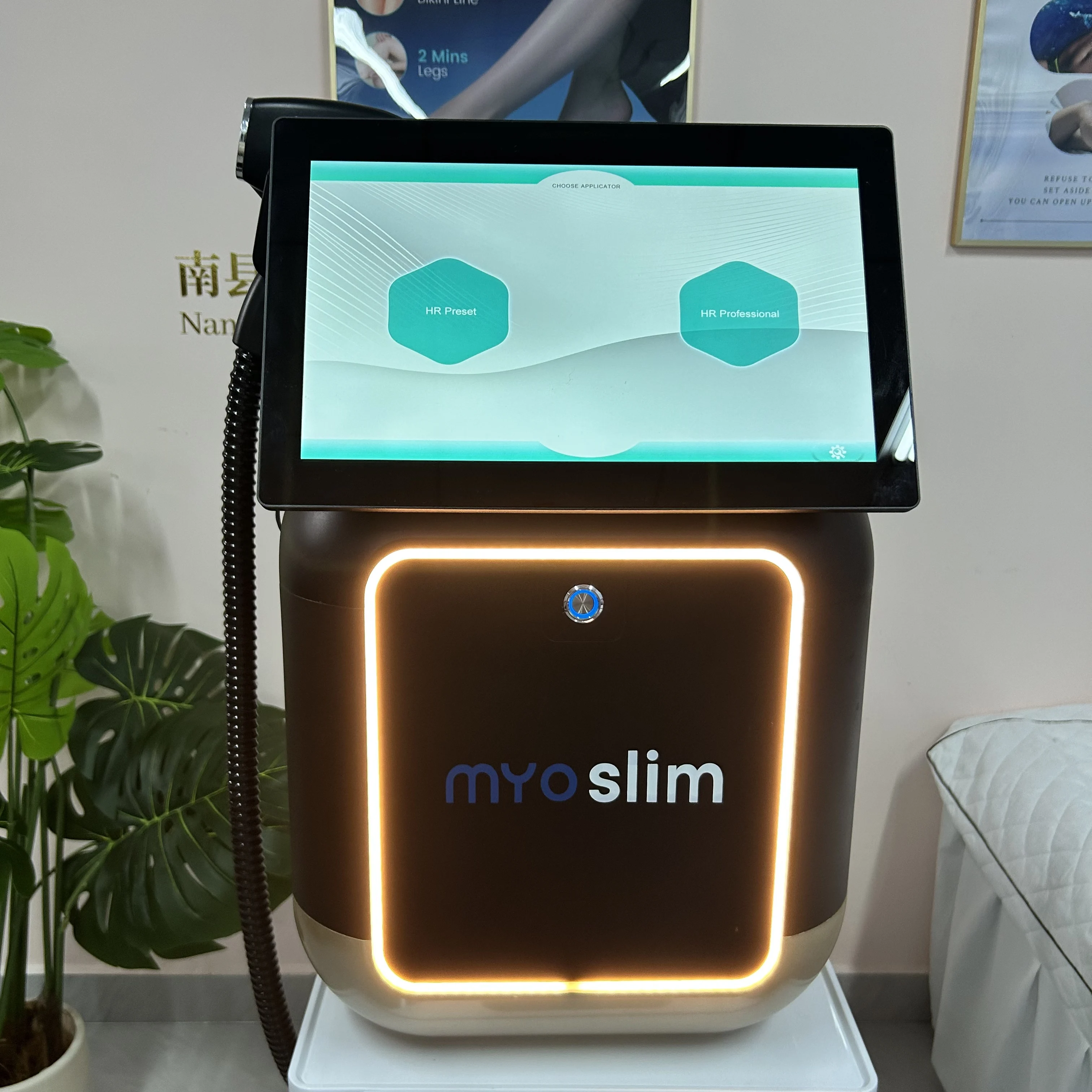 Professional 4500W Diode Laser Hair Removal Device4 Wavelengths Ice Cooling Painless Permanent Hair Removal Device
