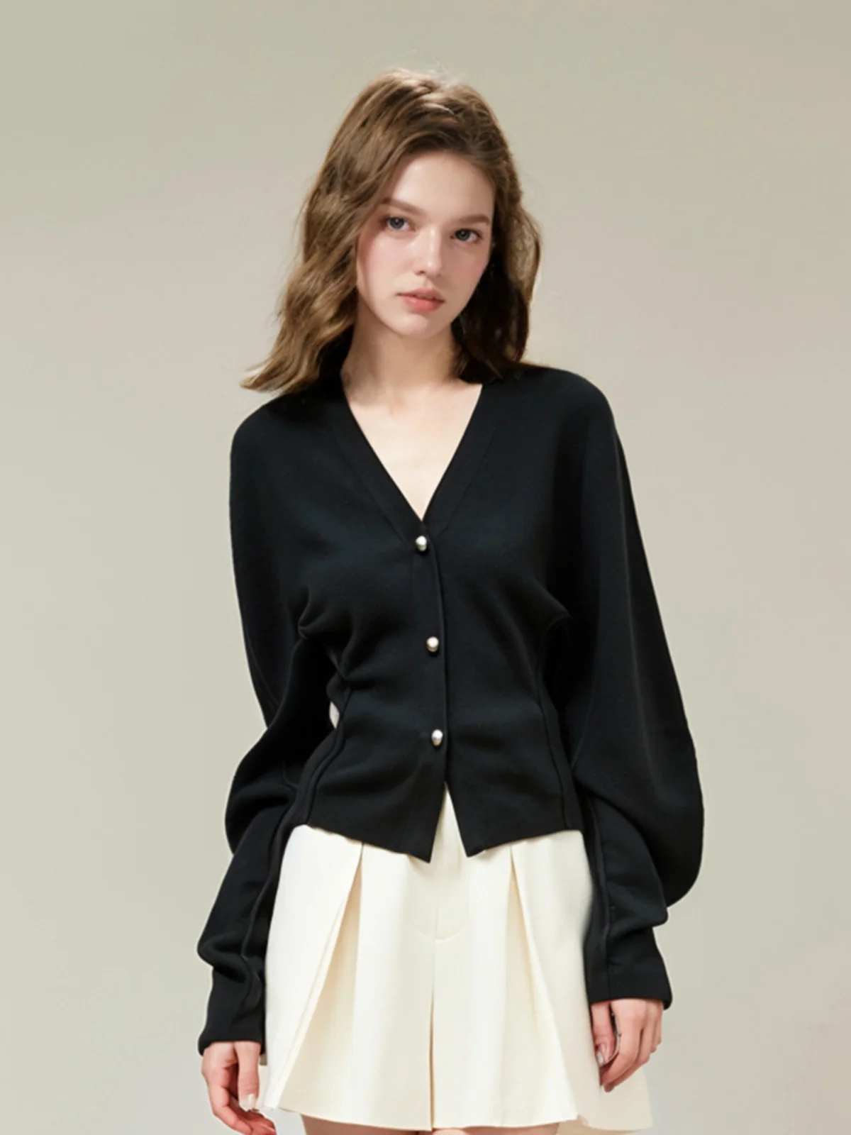 

Ретро-кардиган с V-образным вырезом и длинными рукавами, вязаный, женский, приталенный, осенняя коллекция 2024, модный корейский стиль