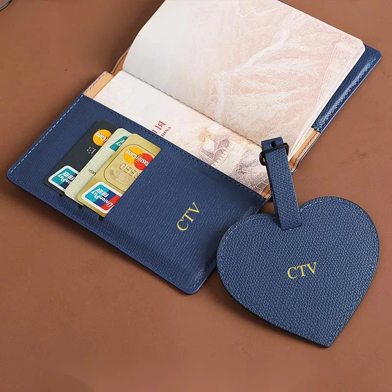 

Custom Letters Fashion Travel Passport Cover PU Leather Credit Card Holder Solid Color Saffiano Passport Holder Luggage Tag Set