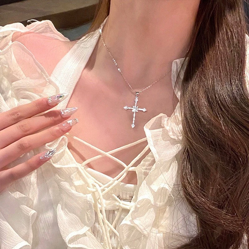 Fashion Women Crystal Zircon Cross Pendant Necklace for Women Girl Crystal Chain Necklace Punk Party Jewelry