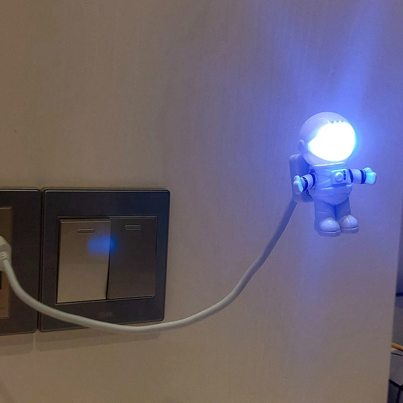 Tragbare Lese schreibtisch lampe mit USB-Nachtlicht betriebene weiße Astronauten form für Computer-PC 5V LED-Beleuchtungs lampe