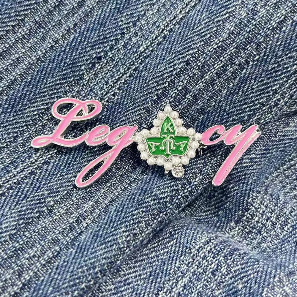 Embroidery Alpha - Spilla da Sorority Ivy in Smalto