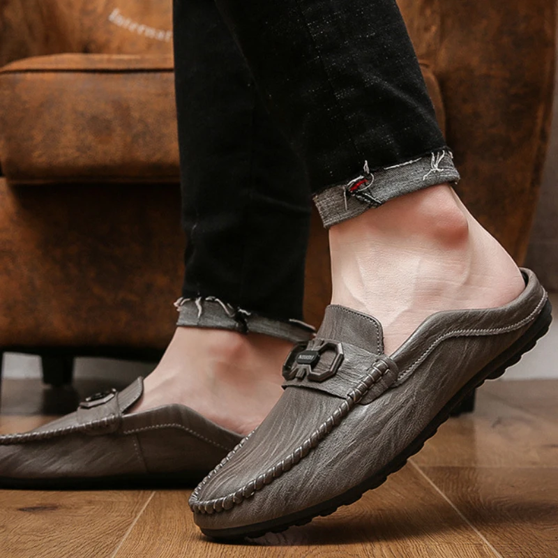 Designer Men Slippers Luxury Leather Casual Shoes for Men Breathable Soft Soled Loafers Fashion British style Men Half Slippers