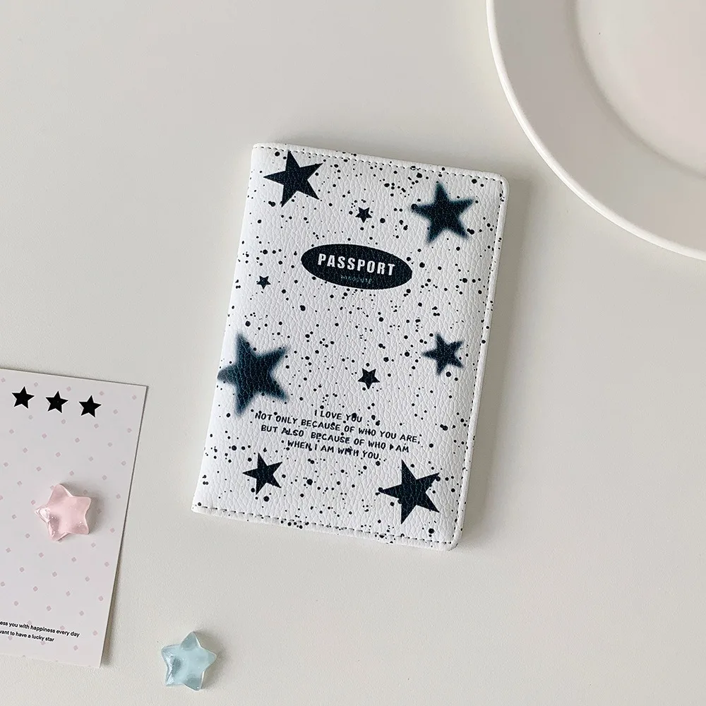 

Портативный держатель для паспорта со звездным принтом, многофункциональный чехол для кредитных карт из искусственной кожи, водонепроницаемый кошелек, держатель для карт, путешествия