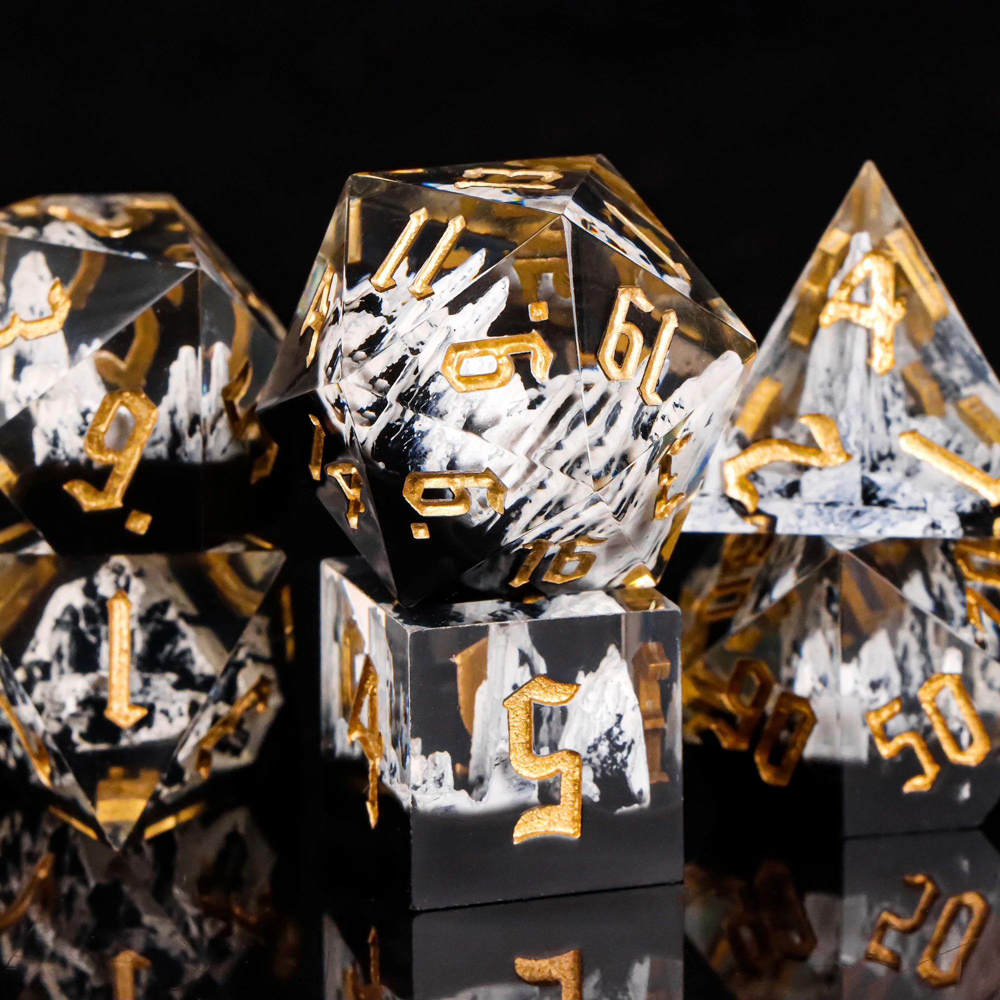 مجموعة نرد جبلية، d and d النرد حاد الحواف الراتنج النرد D&D مجموعة نرد اليدوية مجموعة نرد متعدد السطوح للزنزانات والتنينات