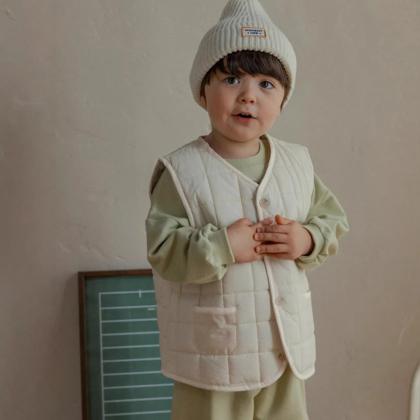 

2025 Winter New Baby Sleeveless Warm Vest Infant Girls Thick Vest Cardigan Solid Toddler Cotton Padded Jacket Baby Clothes