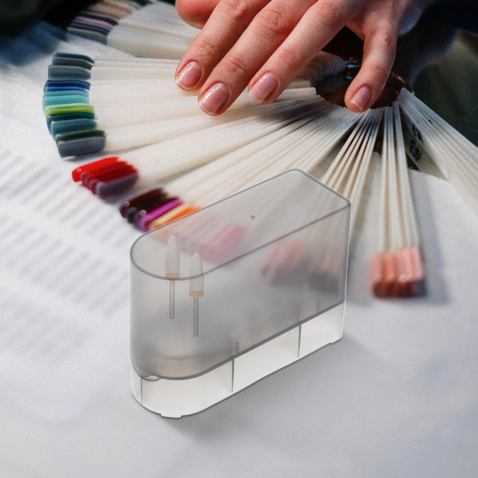 Estuche para cabezales de pulido de uñas, brocas de plástico resistentes para uñas, agujeros organizadores para salón en casa, herramientas de pulido de manicura