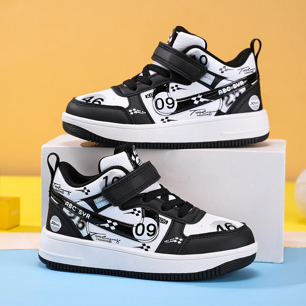 

Fashion children's sports shoes out shoes girls' casual shoes boys' soft-soled sports shoes students' shoes children's shoes