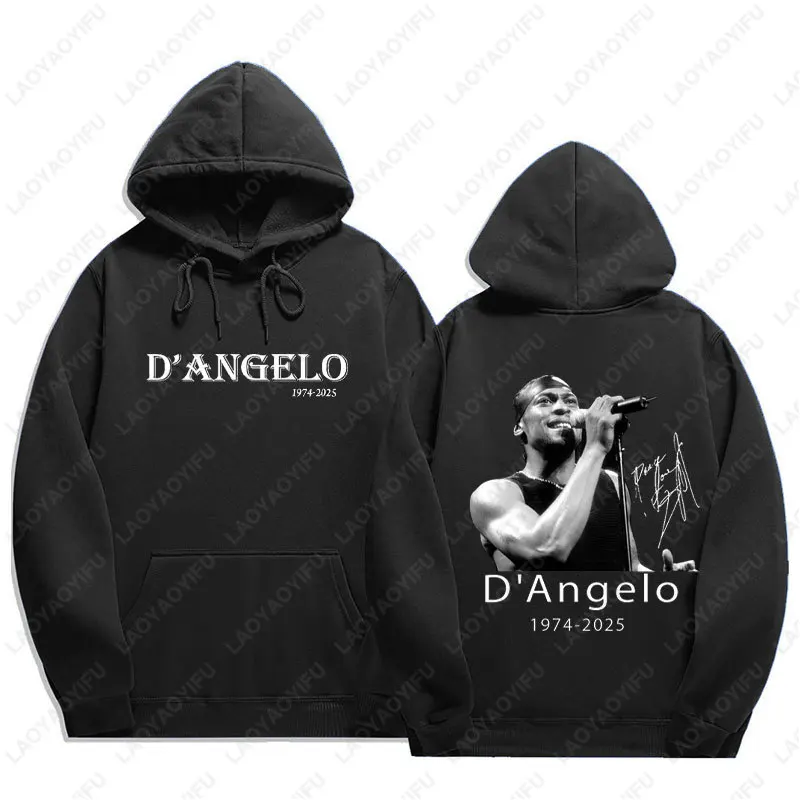 RIP D'Angelo 1974-2025 هوديي في ذاكرة الروح أسطورة D'Angelo البلوزات المطبوعة الرجال امرأة الخريف الشتاء قطرة الكتف هودي