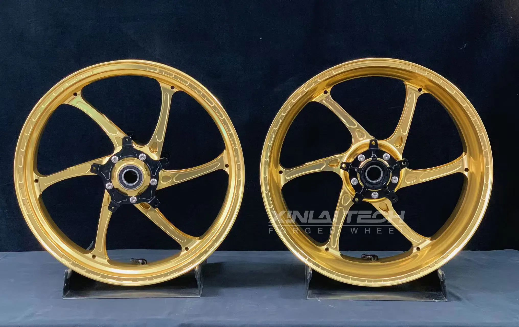 XL Forged Motorcycle Wheels for R1 R1M MT10 CNC Forged Billet Aluminum Rims 17 18 Inch Anodized Finish OEM ODM！！