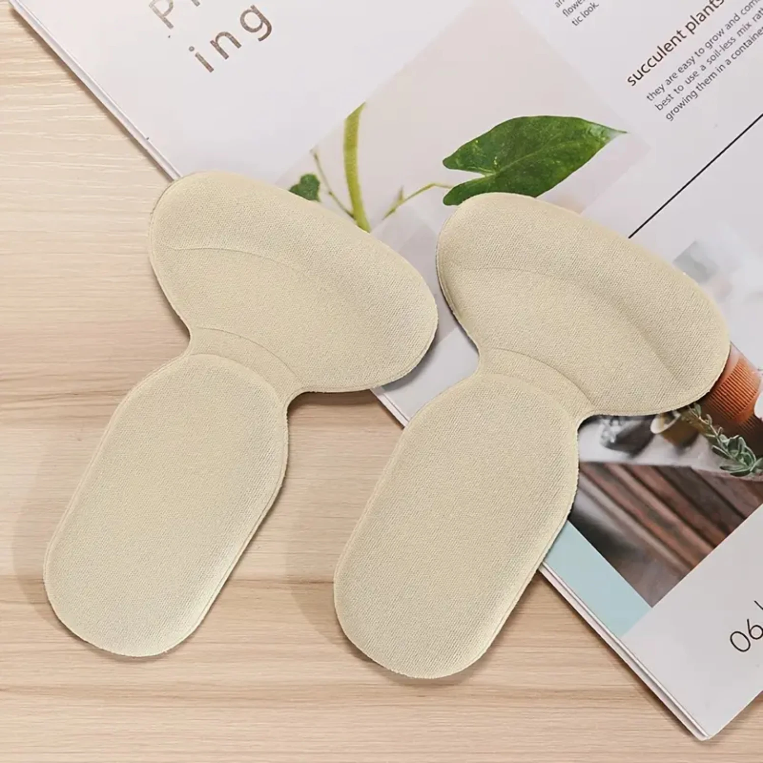 1 Pair of Comfortable High Heel Cushions Pads with Heel Grips and Metatarsal Pads for Pain Relief and Comfort Reflexology socks