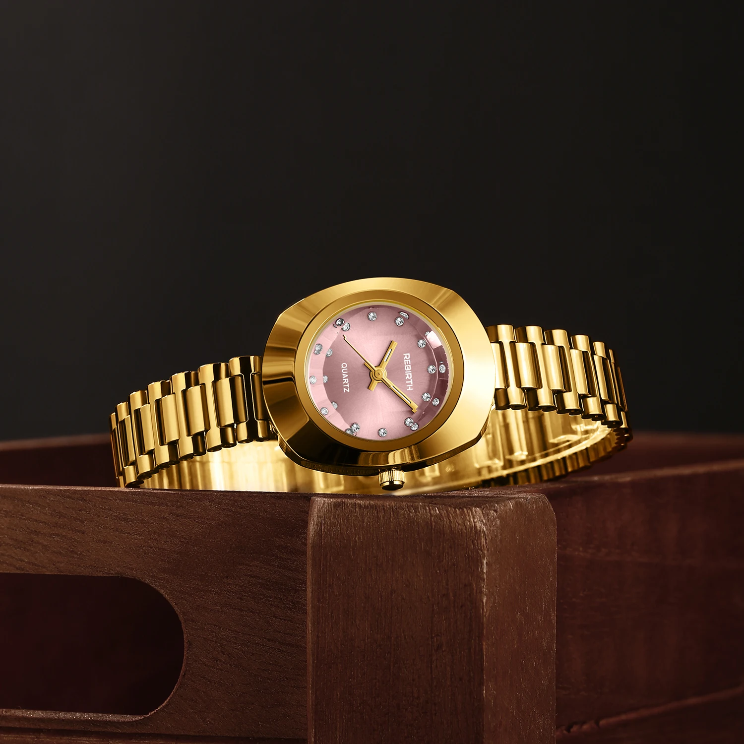 New Casual, Fashionable and Simple Business Watch